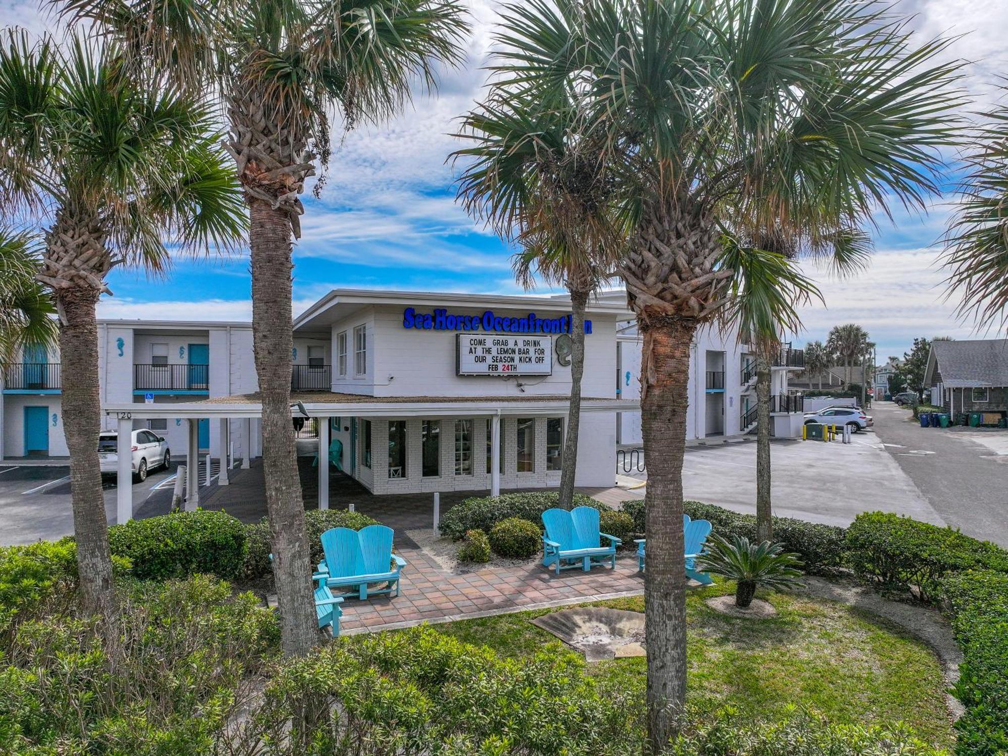 Seahorse Oceanfront Inn Neptune Beach Екстериор снимка