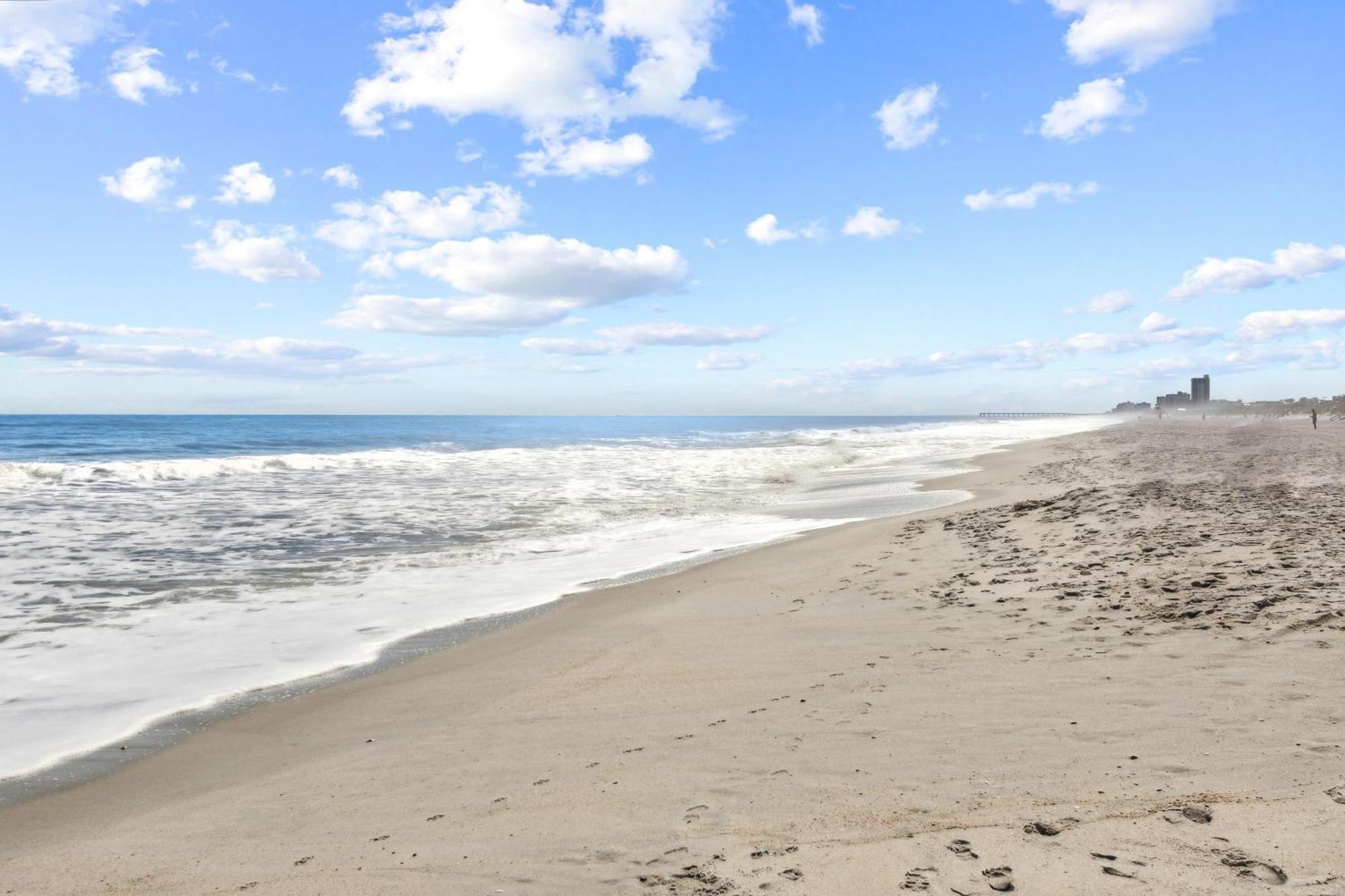 Seahorse Oceanfront Inn Neptune Beach Екстериор снимка