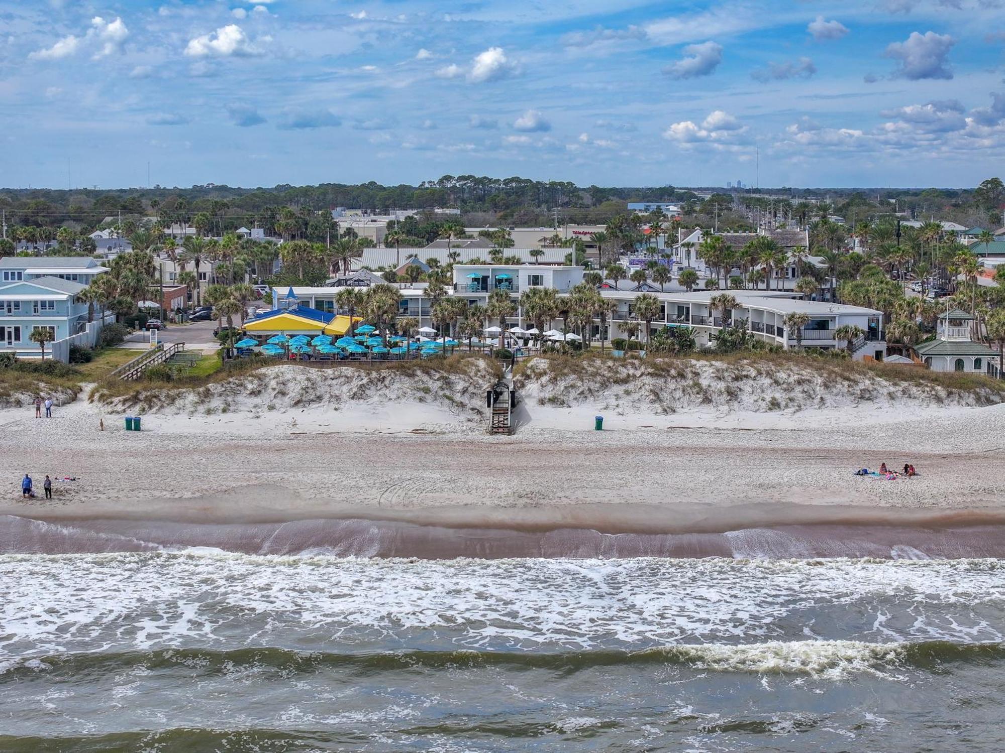 Seahorse Oceanfront Inn Neptune Beach Екстериор снимка
