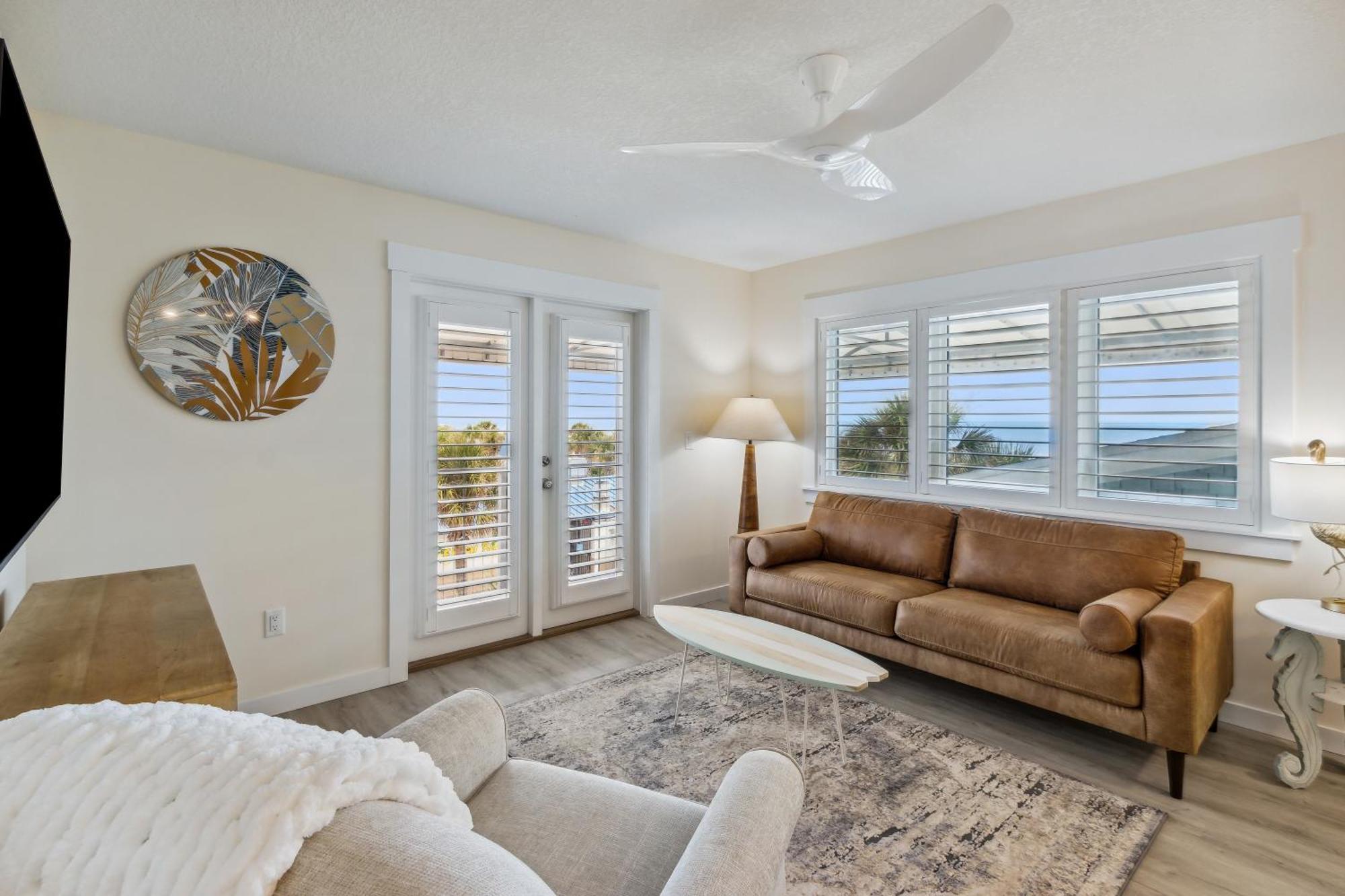 Seahorse Oceanfront Inn Neptune Beach Екстериор снимка